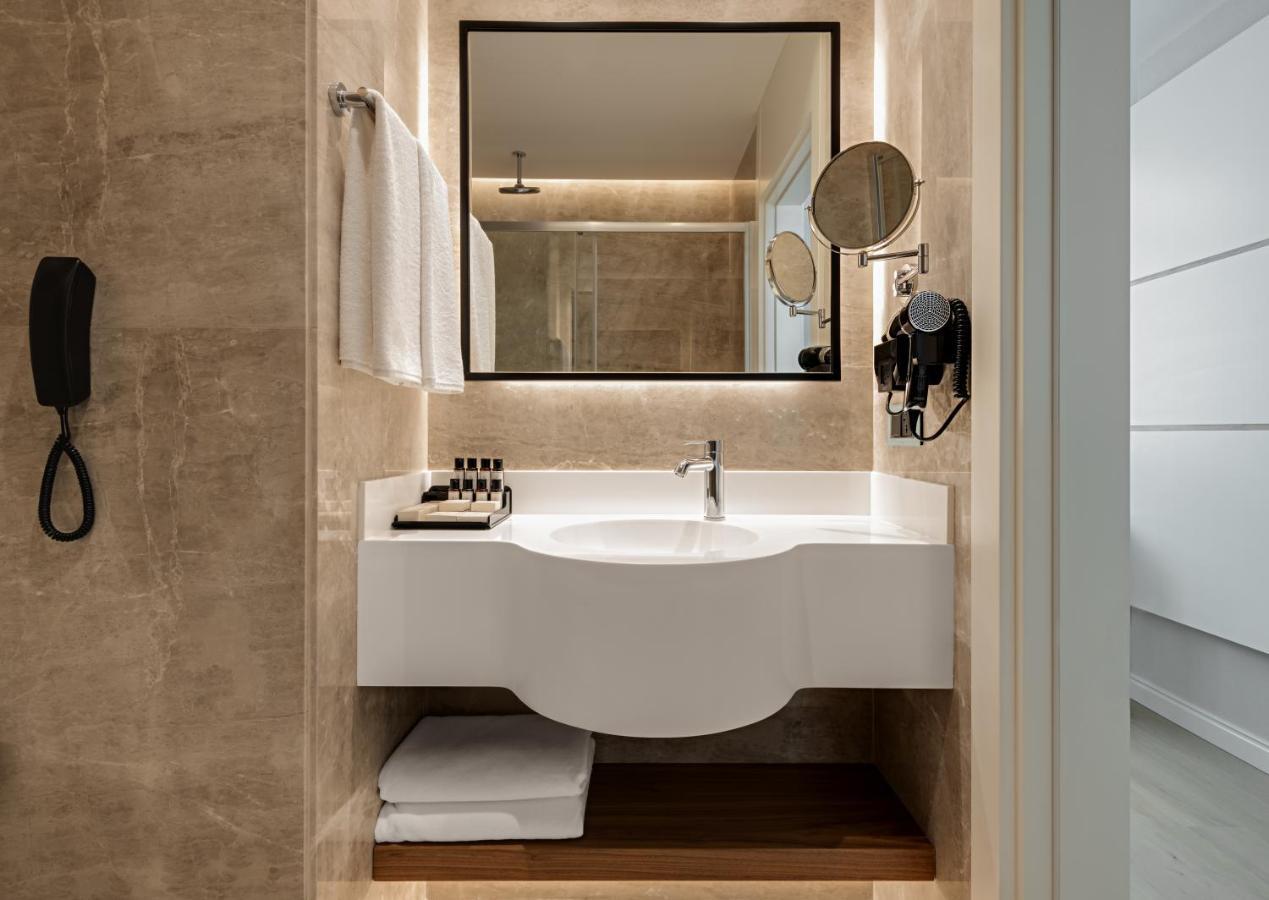 Gleam Collection Hotel Provincia di Provincia di Istanbul Esterno foto Bathroom