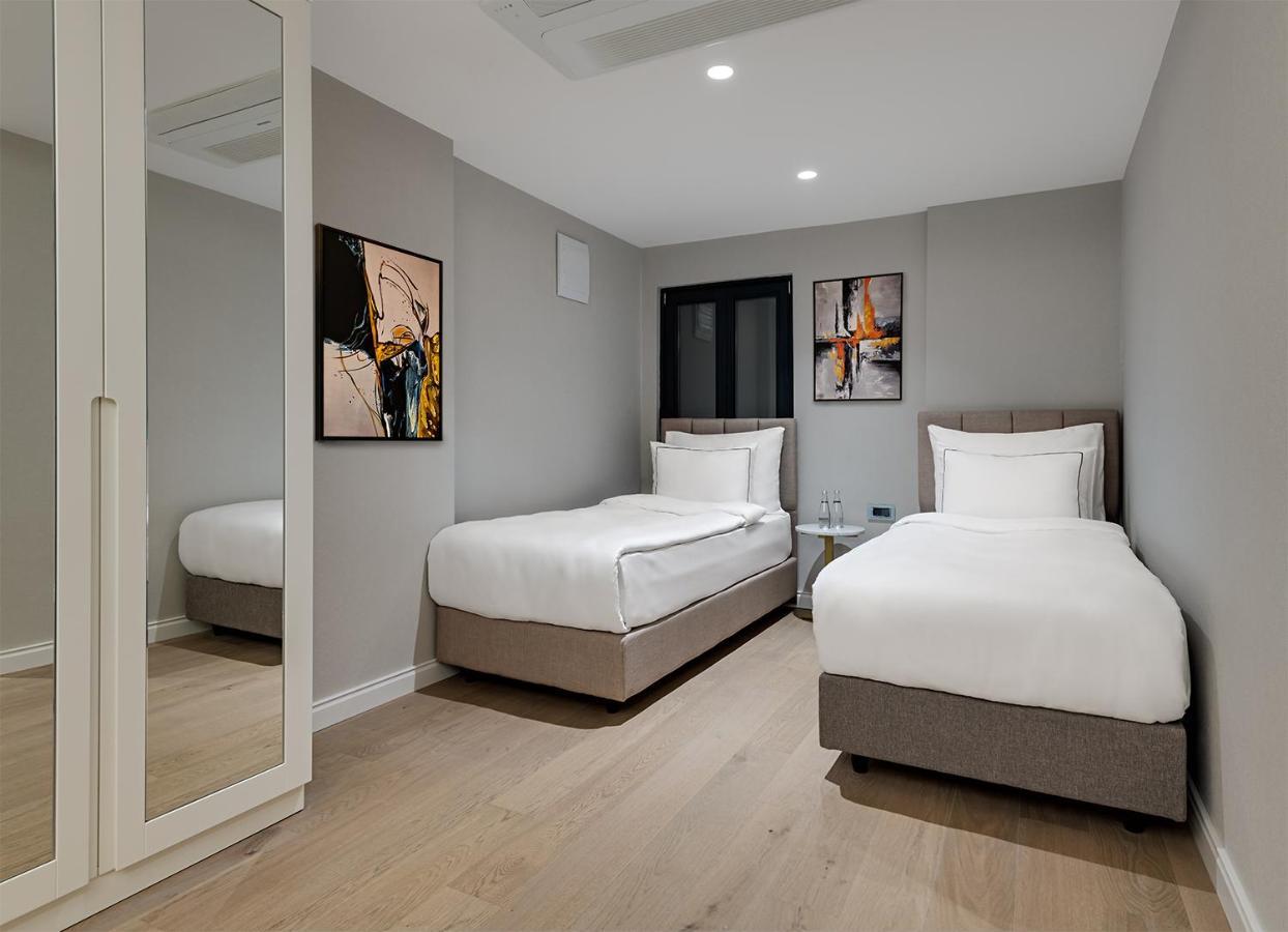 Gleam Collection Hotel Provincia di Provincia di Istanbul Esterno foto A bedroom at the hotel