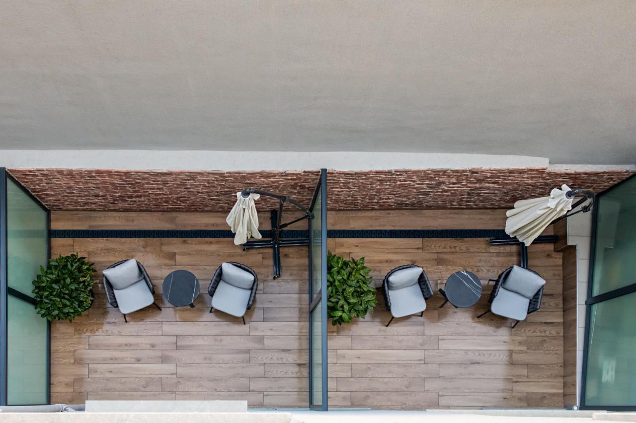 Gleam Collection Hotel Provincia di Provincia di Istanbul Esterno foto The balcony of a suite at the hotel